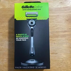 NEW Gillette Labs Razor with exfoliating bar